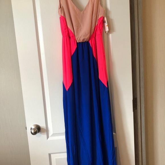 NWT Gianni Bini Long Sleeveless Dress - Picture 3 of 11